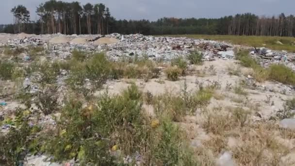 Vuilnisbelt Antenne Direct Boven Vuilnisbelt Storten Trekker Werken — Stockvideo