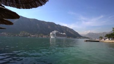 Kotor Karadağ 17 Ekim 2018 büyük gemisi Karadağ Kotor Körfezi