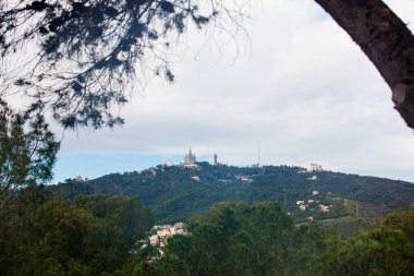 Tibidabo Dağı Park Guell gördüm