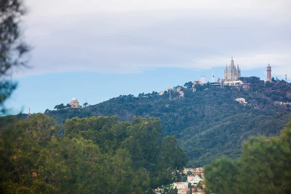 Montaña Del Tibidabo Vista Desde Park Güell —  Fotos de Stock