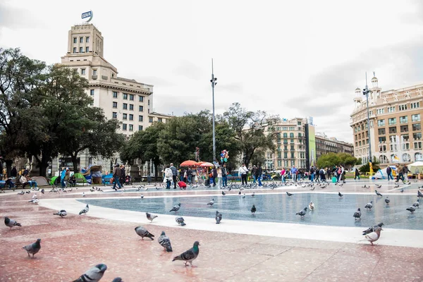 Барселона Март 2018 Года Люди Площади Каталонии Барселоне — стоковое фото