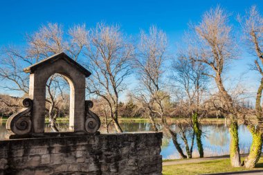 Ünlü Avignon Avignon Fransa Pont Saint-Benezet olarak da bilinir Köprüsü