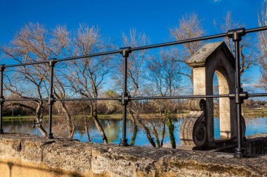 Ünlü Avignon Avignon Fransa Pont Saint-Benezet olarak da bilinir Köprüsü