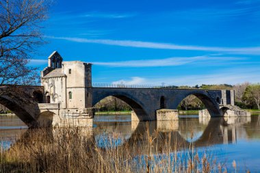 Ünlü Avignon Avignon Fransa Pont Saint-Benezet olarak da bilinir Köprüsü