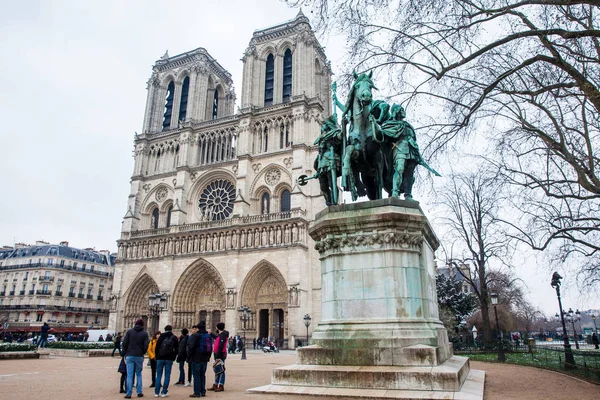 Paris France Mars 2018 Visite Statue Charlemagne Cathédrale Notre Dame — Photo
