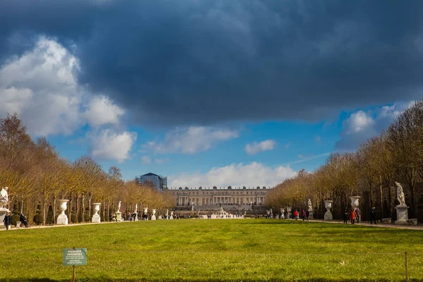 Париж Франция Март 2018 Года Сад Версальского Дворца Морозный Зимний — стоковое фото