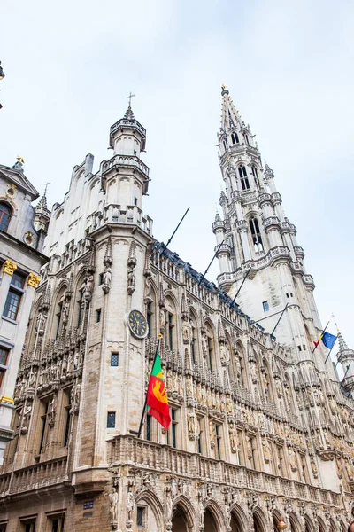 Budynek Ratusza Brukseli Znajduje Się Słynnym Grand Place Brukseli — Zdjęcie stockowe