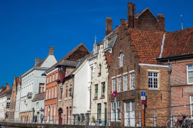 Bruges, Belçika - Mart, 2018: Geleneksel mimari tarihi Bruges Şehir Merkezi