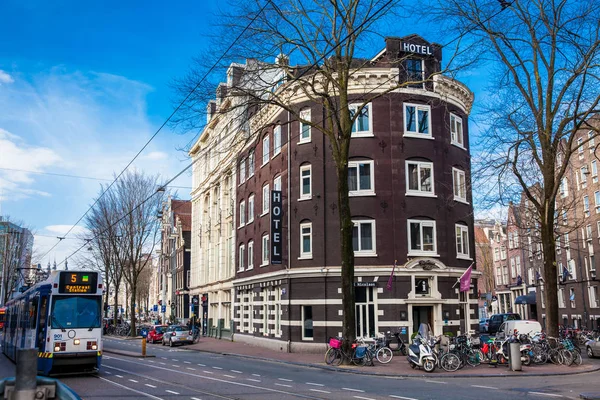 Amsterdam Nizozemsko Březen 2018 Ulice Krásnou Architekturu Staré Centrum Amsterdamu — Stock fotografie