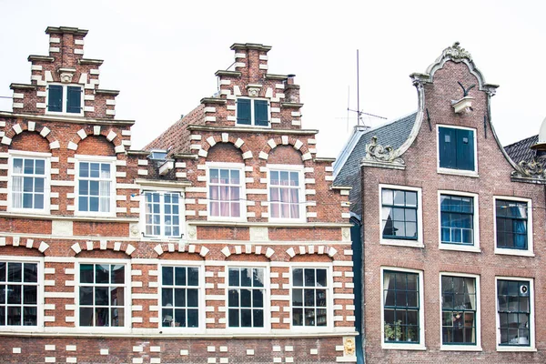 Tradiční Domy Staré Centrální Čtvrti Amsterdamu — Stock fotografie