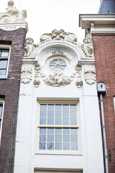 Tradiční Domy Staré Centrální Čtvrti Amsterdamu — Stock fotografie