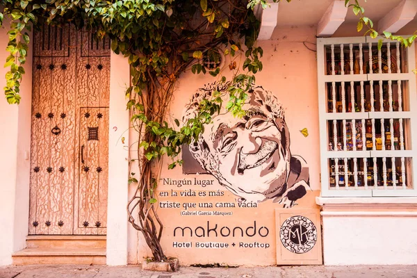 Cartagena De Indias, Kolombiya - Ağustos, 2018: Cartagena de Indias duvarlı şehir tarihinde Makondo otelde cephe