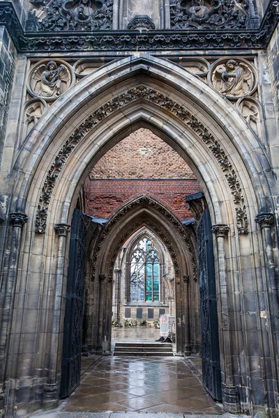 Återstår Saint Nicholas Kyrkan Som Nästan Totalförstördes Bombningarna Hamburg Andra — Stockfoto