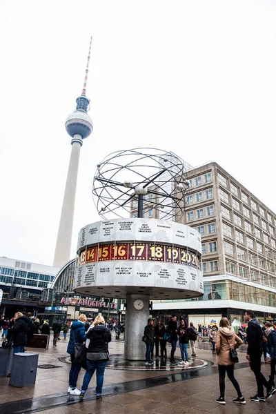 Berlín Alemania Marzo 2018 Reloj Mundial Urania Situado Plaza Pública — Foto de Stock