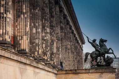 Altes Museum Lustgarten soğuk bir kış günü ucunda yer