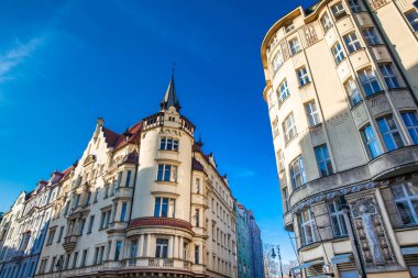 Antika güzel bina Prag Eski Şehir Meydanı'nda