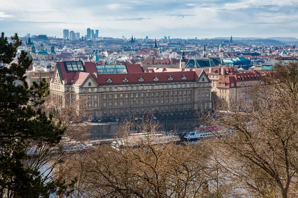 Praag Stad Gezien Vanaf Het Letná Heuvel Een Mooie Lentedag — Stockfoto