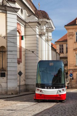Tramvay ve Prag eski şehir, güzel mimari