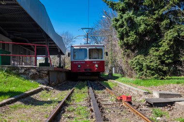 Ünlü Budapeşte dişli tren tarihi bir toplu taşıma ilk 1874 yılında açtı
