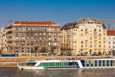 Budapeşte Tuna nehri büyük turistik tekneler
