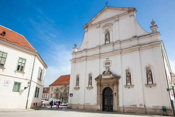 Историческая церковь Святой Екатерины Александрийской, построенная в 1632 году в Загребе — стоковое фото