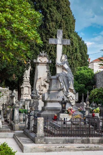 A zsidó Boninovo temető Dubrovnikban — Stock Fotó