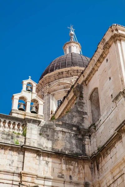 Cúpula y campanas de la Catedral de Dubrovnik — Foto de Stock