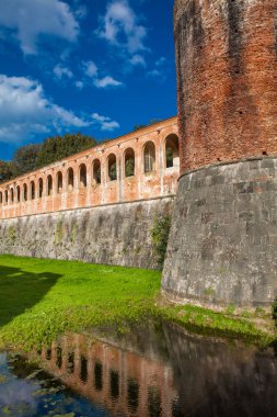 Cittadella Nuova ayrıca Giardino di Scotto'yu Pisa'da 14.