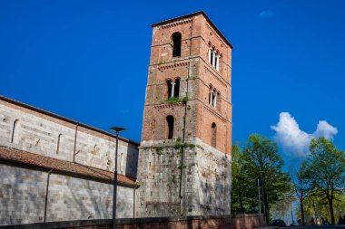 Kilise San Michele degli Scalzi Piazza San Michele degli Scalzi Pisa doğu kesiminde 1178 üzerine inşa