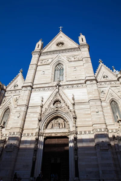 Собор Успения Марии, также известный как Собор Сан-Дженнаро в Неаполе — стоковое фото