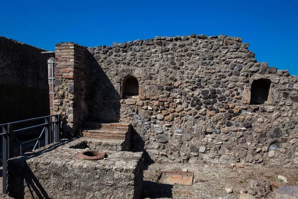 Ruïnes van de huizen van de oude stad Pompeii — Stockfoto