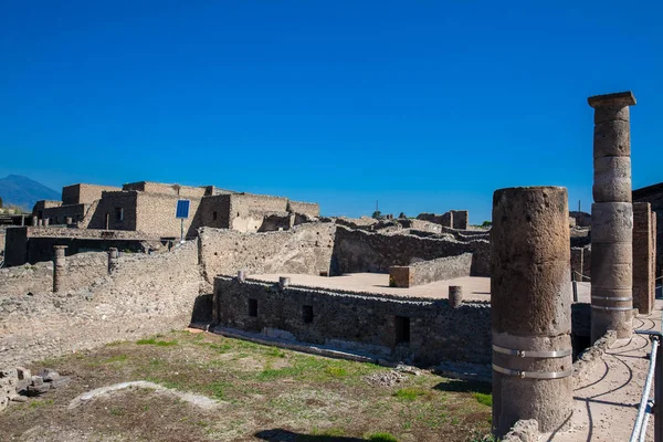 Ερείπια των σπιτιών της αρχαίας πόλης της Πομπηία — Φωτογραφία Αρχείου