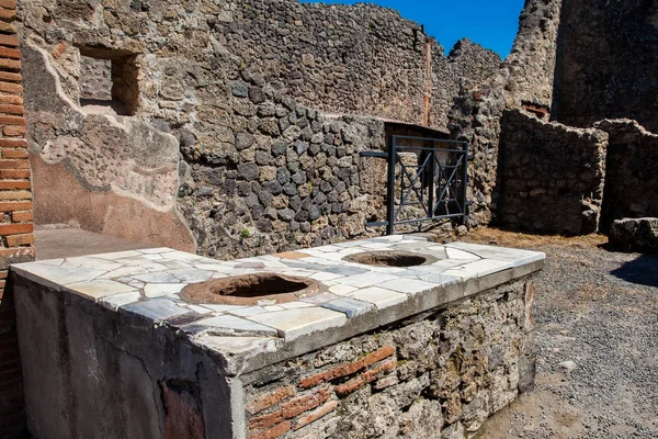 Cuisines dans les maisons de l'ancienne ville de Pompéi — Photo