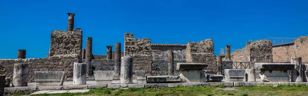 Ruins of the Forum in the ancient city of Pompeii — Stock Photo, Image