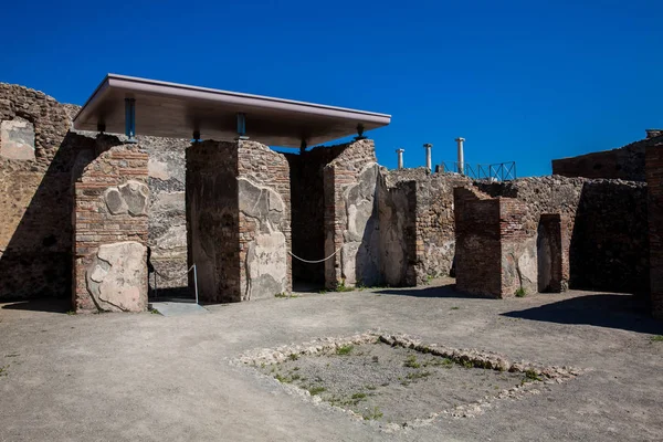 Ruinerna av husen i den antika staden Pompeji — Stockfoto