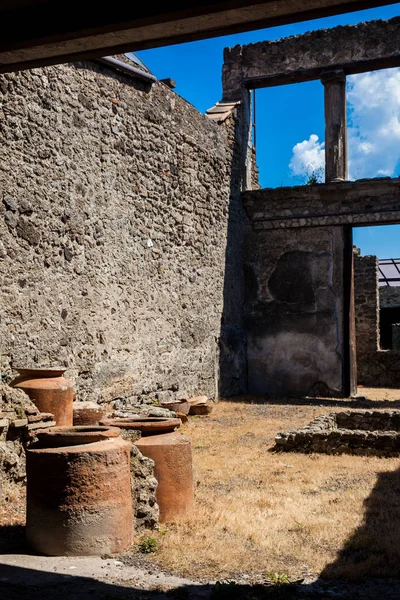 Rovine delle case nell'antica città di Pompei — Foto Stock