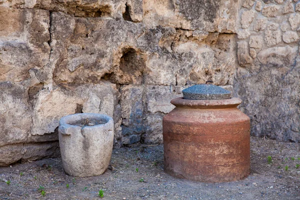 Ruïnes van de huizen in de oude stad van Pompeii — Stockfoto