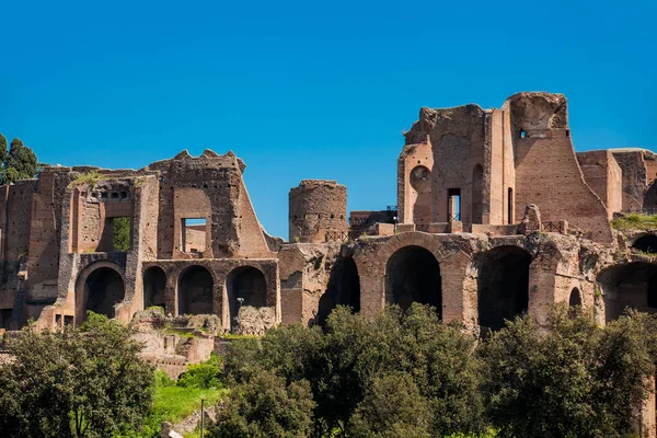 Tempel des apollo palatinus auf dem palatinischen Hügel des antiken Roms und Circus maximus — Stockfoto