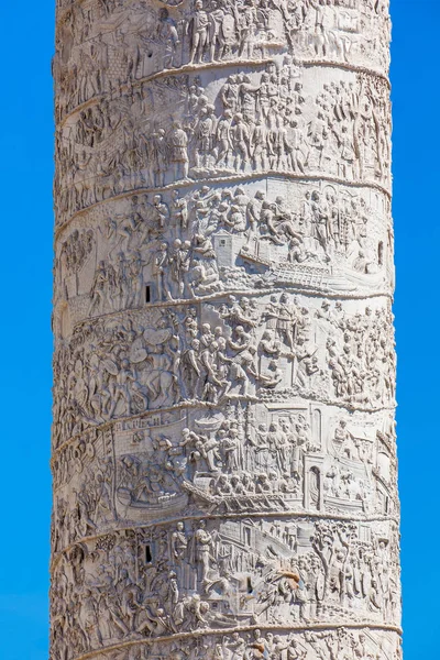 Dettaglio della colonna trionfale romana di Traiano costruita nel 107 d.C. — Foto Stock