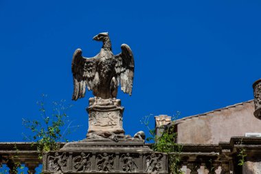 Palazzo Mattei di Giove Avlusu'ndaki heykellerin ayrıntıları