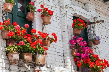 Kolombiya'da Mongui küçük bir kasabanın güzel antika evlerin detay