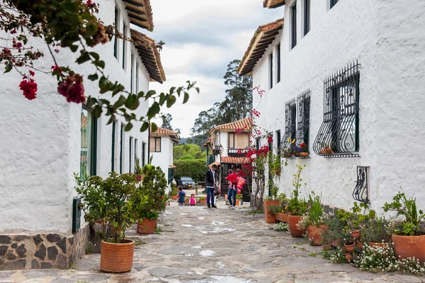 Duitama bulunan Pueblito Boyacense adlı güzel turistik yer ziyaret turistler