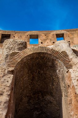 Roma'da ünlü Kolezyum Iç