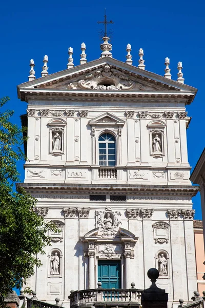 Историческая церковь Санти Доменико и Систо, построенная в 1663 году — стоковое фото