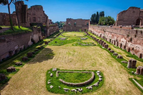 Het stadion van Domitianus op de Palatijnse heuvel in rome — Stok fotoğraf