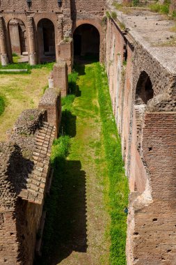 Roma'daki Palatine Tepesi'ndeki Domitian Stadyumu'nun duvarlarının detayı