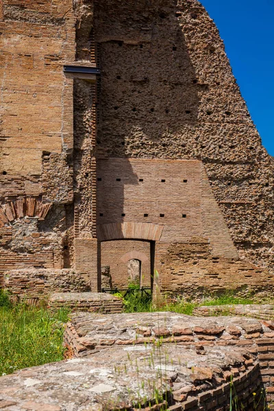 Ruiny pałacu Septimius Severus lub Domus Severiana na Palatine Hill — Zdjęcie stockowe