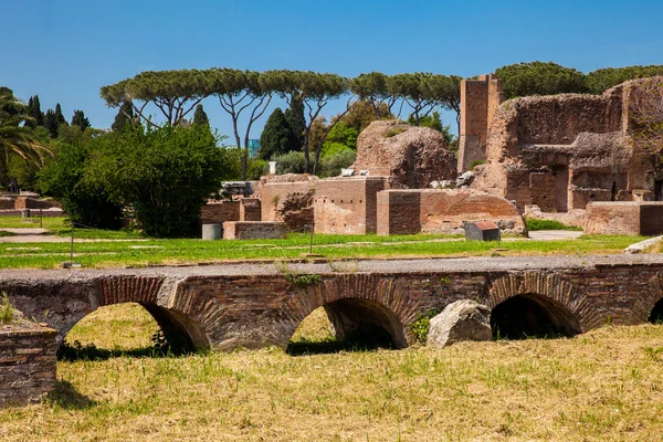 Ruínas antigas do Domus Augustana no monte Palatino em Roma — Fotografia de Stock