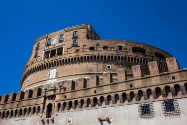 Hadrian güzel Mozolesi de yıl 139 Ad inşa Sant Angelo Kalesi denir