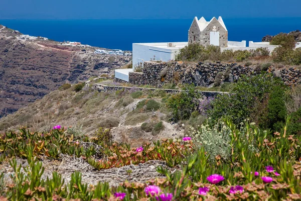 Sendero número 9 entre las ciudades de Fira y Oia en la isla de Santorini — Foto de Stock